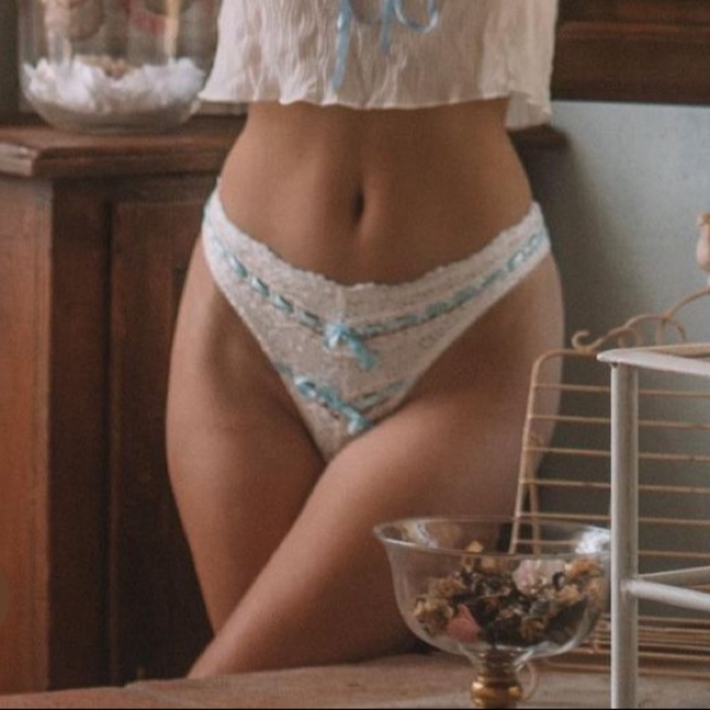 FOR LOVE & LEMONS Swirl Eyelet Thong Panty